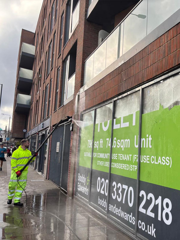 Shopfront Cleaning